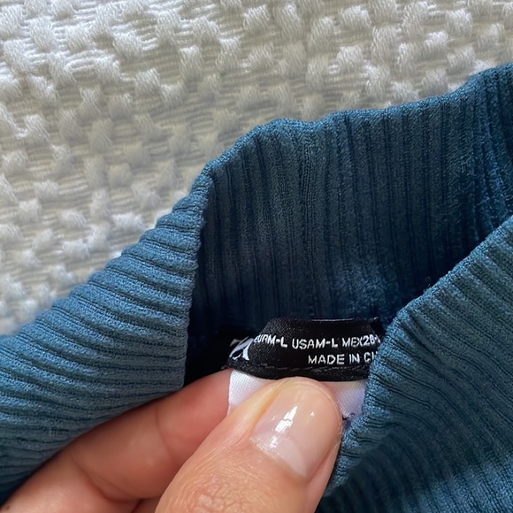 Zara High Neck Blue Ribbed Cotton Tank M/L - Picture 2 of 4